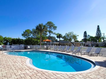 Heated outdoor pool (added by manager 02 May 2019)