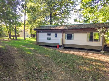 Back view of the holiday home (added by manager 23 Sep 2022)