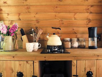 Kitchenette with two gas hobs