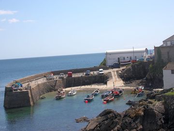 Coverack harbour