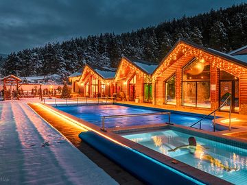 Outdoor thermal pools