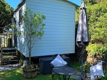 Hut 1 garden