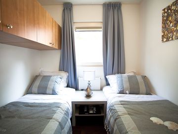Twin bedroom