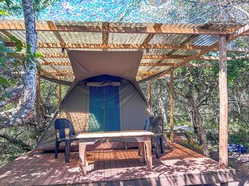 Ready tent on a wooden base