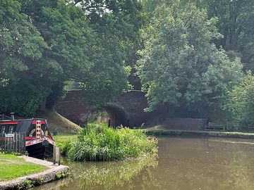 Lovely canalside location