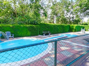 Kids' pool