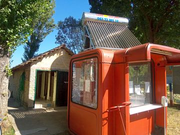 Red kiosk for online work
