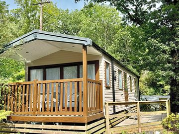 Osprey exterior photo