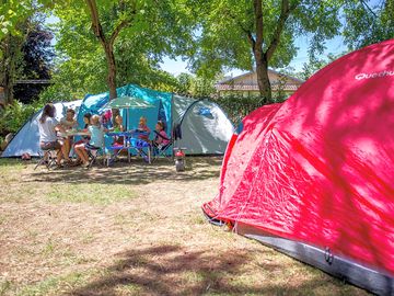 Large pitch for large tents