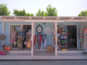 Shop on site