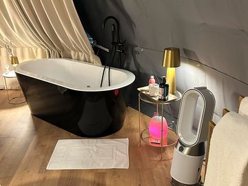 Bathtub