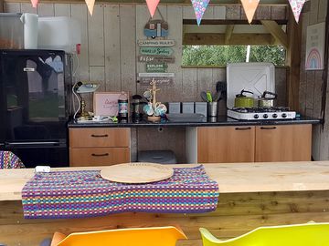 Shared field kitchen