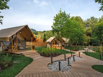 Nice surroundings around safari tents