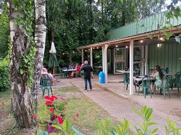 Snack bar ouvert de mi-avril à fin septembre