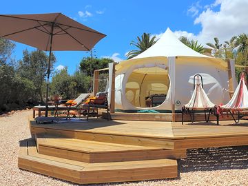 Bell tent with deck