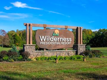 Entrance sign