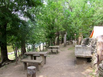 Barbecues and picnic area by the river