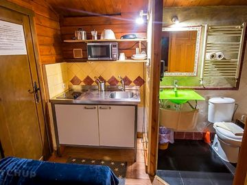 Bungalow bathroom