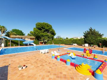 Solarium with hammocks and swimming area