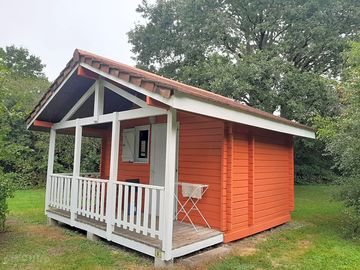 Exterior of a four-person lodge