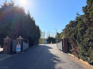 New park entrance gates