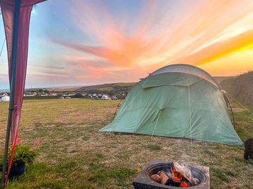 Campfires are allowed on site