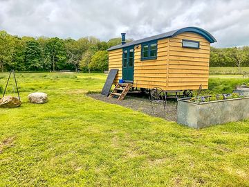 Poppy's shepherd's hut