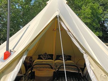 Bell tent with plenty of room
