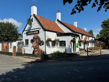 PUB