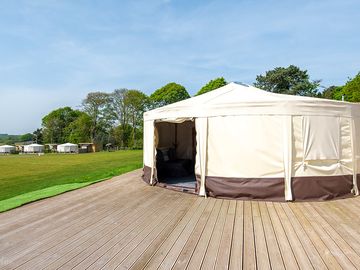 Superior yurt