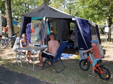 Tent pitch