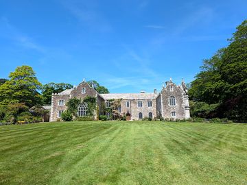 The hall of trewan hall