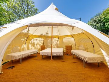 Bell tent with electric