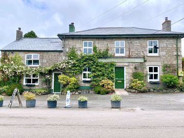 The Golden Lion Inn