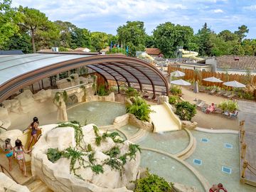 La source - pataugeoire couverte