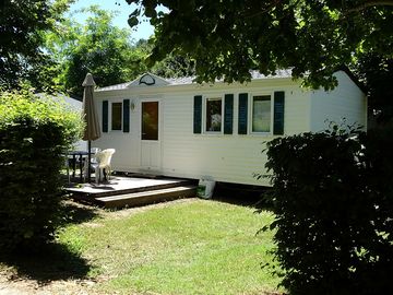 Exterior 2 bed caravan