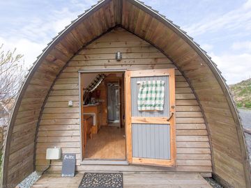 Ensuite wigwam with decking