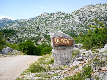 Ljubotić village
