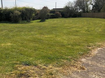 Level and green grounds