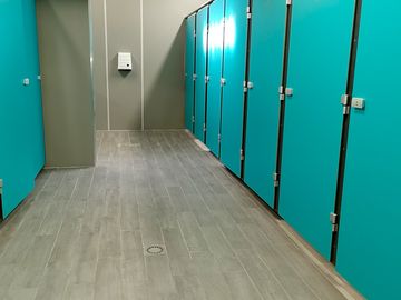 Sanitary block for individual showers and sinks