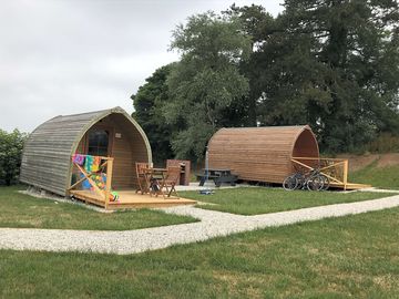 Family-sized pods