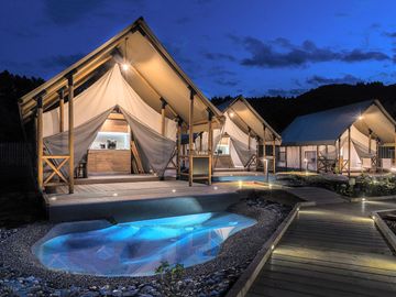 A private 'jacuzzi' in front of the large safari tent