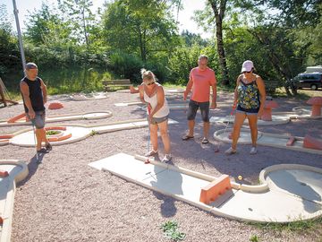 Mini golf