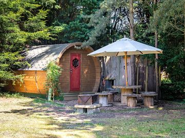 Our peewit pod sleeps 4 adults and 2 children.