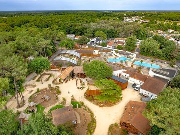 Vue aérienne camping au bois des biches