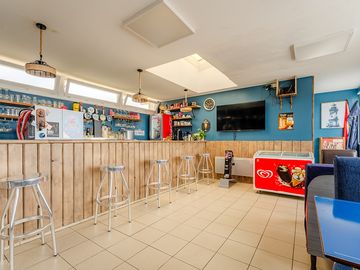 Snack-bar