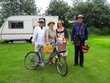 1940s-themed weekend