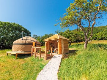 Yurt with outdoor kitchen and deck area to enjoy alfresco dining