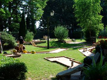 Miniature golf nearby
