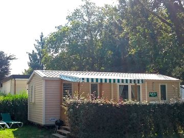 3 bed cordelia partially covered deck